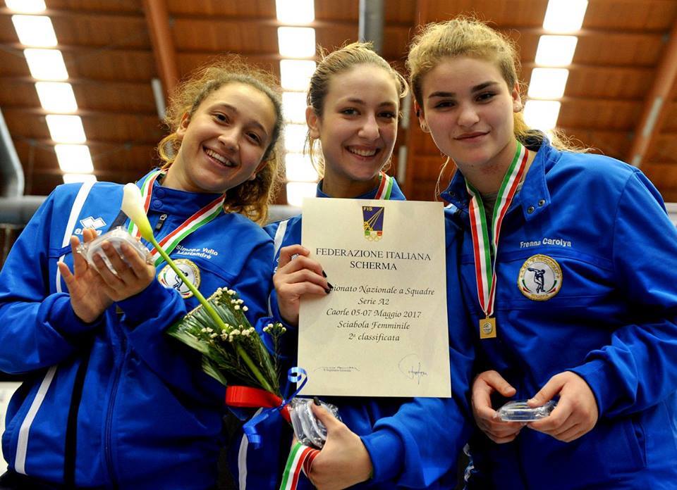 Scherma. Le ragazze della sciabola del Discobolo scrivono la storia e approdano in serie A1