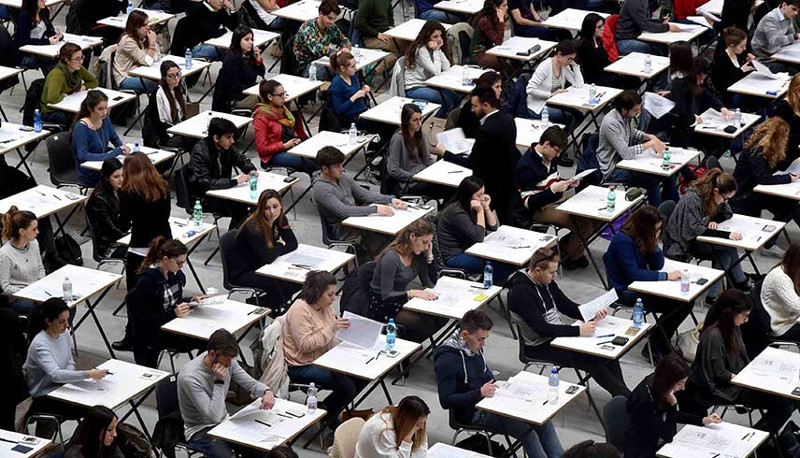 Il TAR dà ragione ad un odontoiatra: potrà iscriversi a Medicina senza test d'ingresso