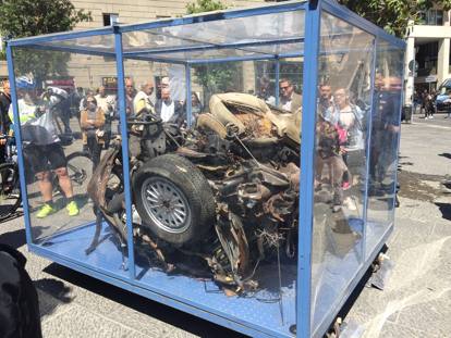 L'auto della scorta di Falcone torna a Palermo, Maria Falcone: "E' bene che questo sarcofago lo vedano tutti".