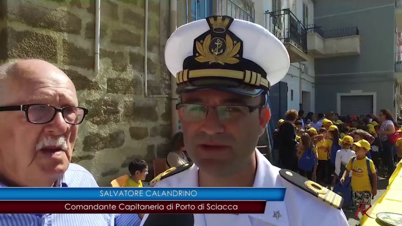 Lo zio Aurelio apre la stagione estiva e regala la granita ai bambini