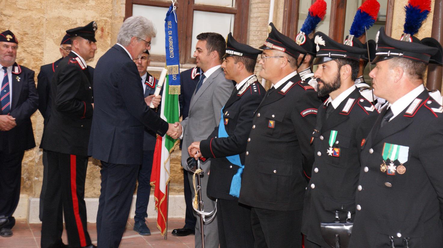 Riconoscimenti per i Carabinieri agrigentini durante la celebrazione del 203° anniversario della Fondazione dell'Arma