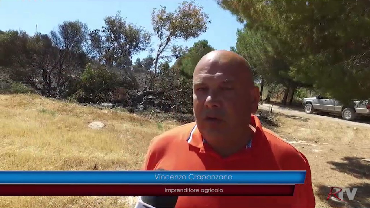 Quarto incendio in 50 giorni a Monte Kronio, la paura e le accuse dei residenti