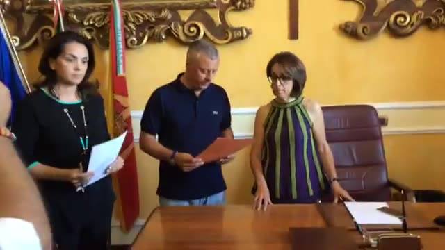 Ecco la nuova giunta Valenti (Video integrale del giuramento e incontro con la stampa)