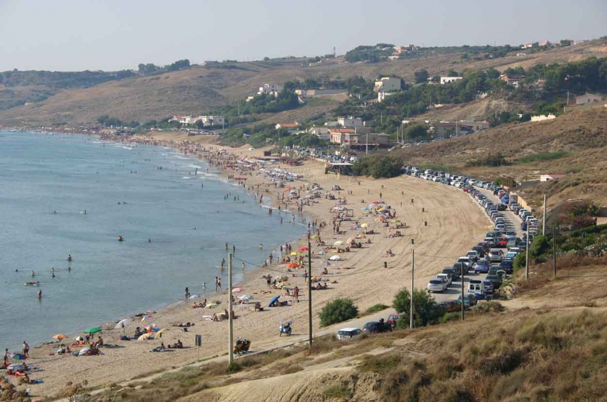 Salvataggio in mare a San Marco, si capovolge il materassino e bimba rischia di annegare
