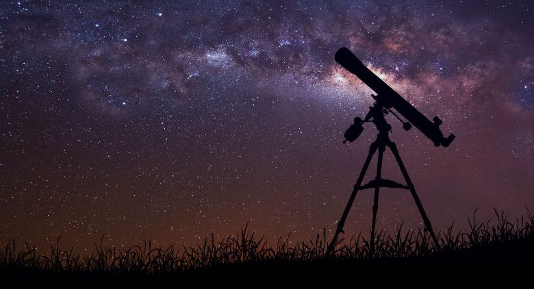 Lungomare di Seccagrande, stasera serata di osservazione diretta della Luna organizzata dal Planetario di Palermo