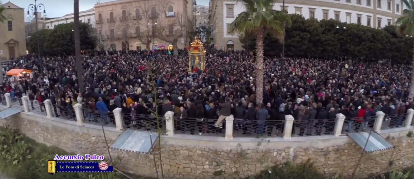 Processione della Madonna LIVE su maxischermo in piazza e online grazie a Risoluto.it