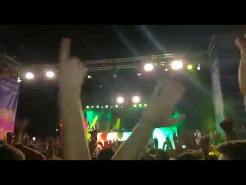 Partenza scoppiettante per l'Azzurro Fest, energia e divertimento con i Boomdabash