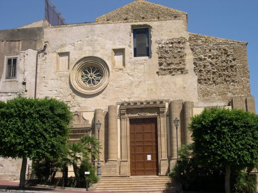 Ladro in chiesa, anche le videocamere interne al Carmine lo incastrerebbero