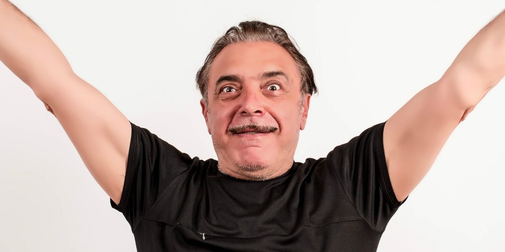 Stasera al Pizza Fest arriva l'ironia di Nino Frassica