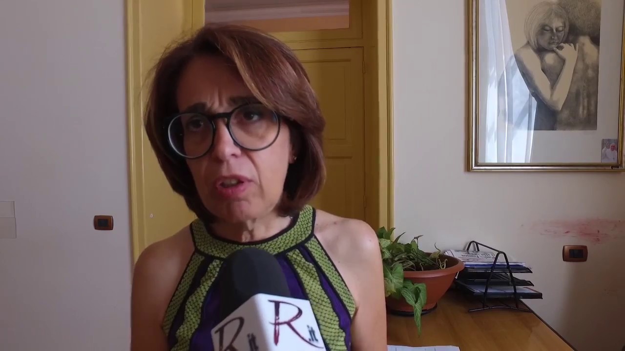 Sindaca e professoressa, Francesca Valenti: "Il mio impegno da prof, non toglie tempo alla città"
