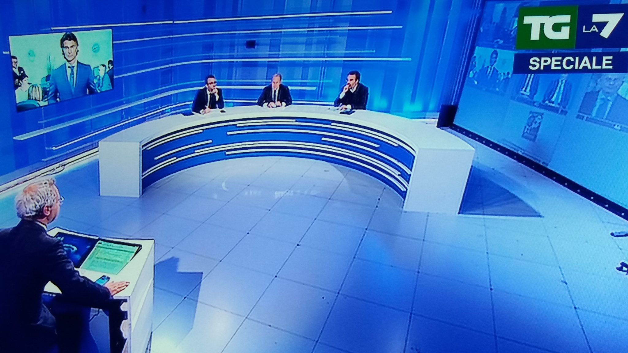 Regionali. Urne chiuse. Secondo gli exit-poll di La7 Nello Musumeci in vantaggio su Giancarlo Cancelleri