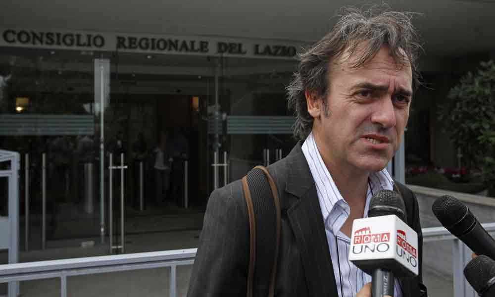 La Corte costituzionale boccia norma salva abusivi approvata dall'ARS ad agosto. Il verde Bonelli attacca tutti, compresi i 5 Stelle