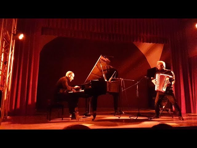 "Abbiamo un piano e non solo", voglia di musica e intrattenimento, ma poche opportunita' in citta'