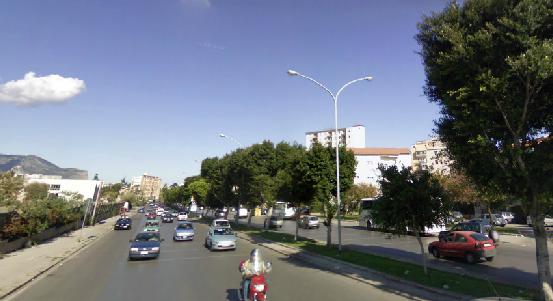 Molestata studentessa universitaria alla fermata di via Basile da un gruppo di ragazzini