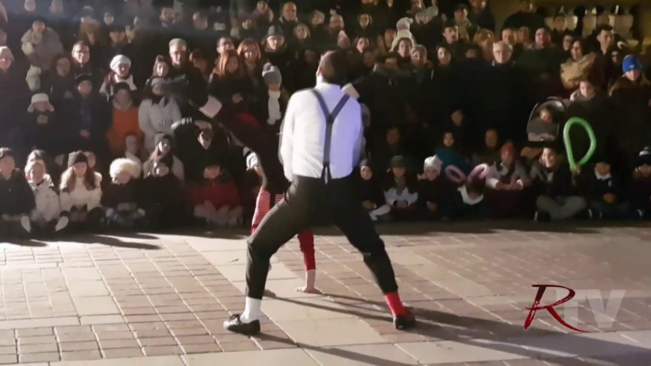 Sciacca conquistata dal festival degli artisti di strada