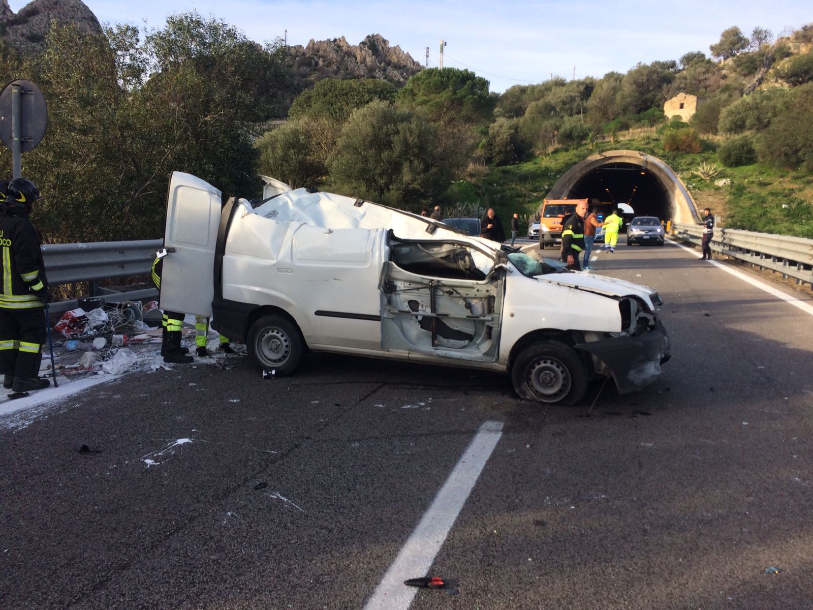 Incidente sulla Palermo-Mazara: 3 feriti gravi