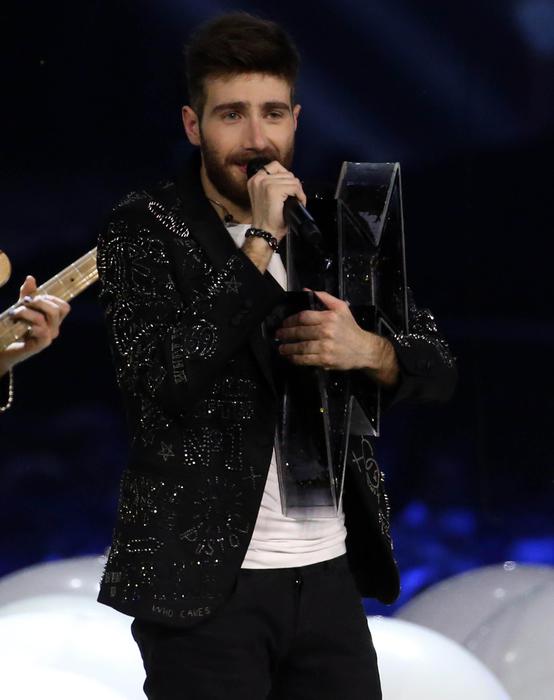 Musica. Il ragusano Lorenzo Licitra trionfa a X FACTOR