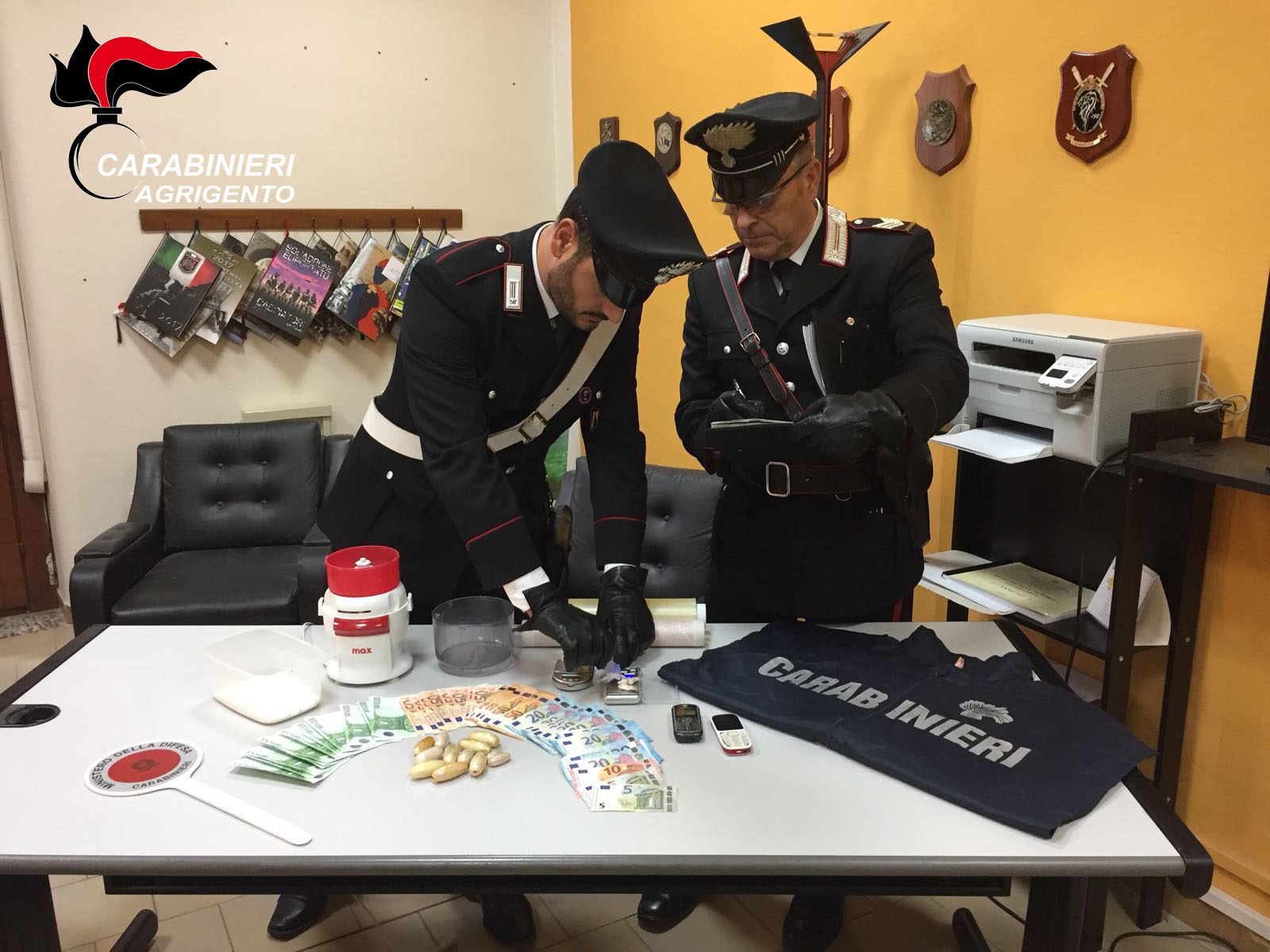 Eroina pronta per Capodanno ad Agrigento: fermato straniero dai Carabinieri