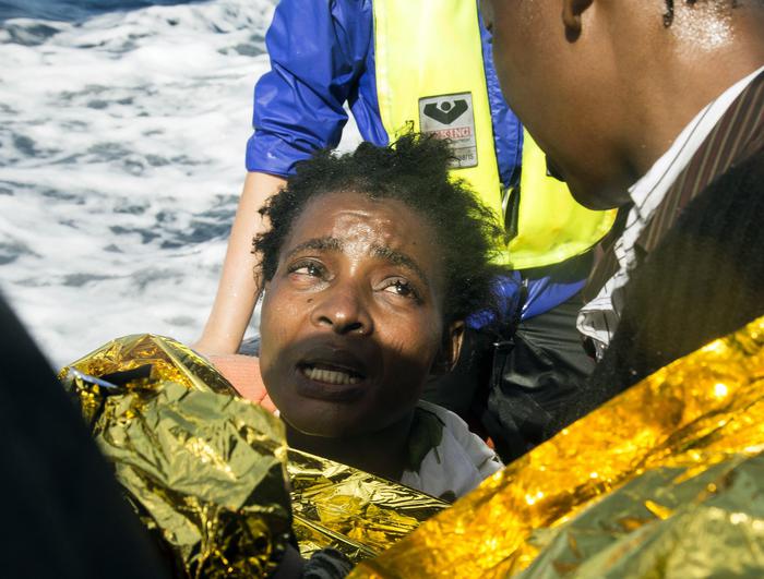 Naufragio a nord della Libia: 86 sopravvissuti verso Catania
