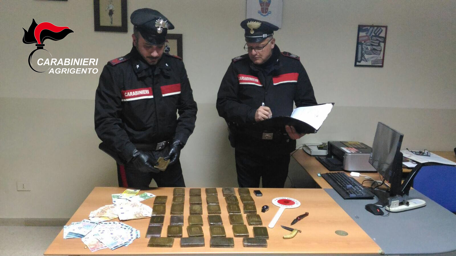 Blitz antidroga ad Agrigento. 6 arresti e 4 kg di hashish sequestrati. Droga destinata alla movida