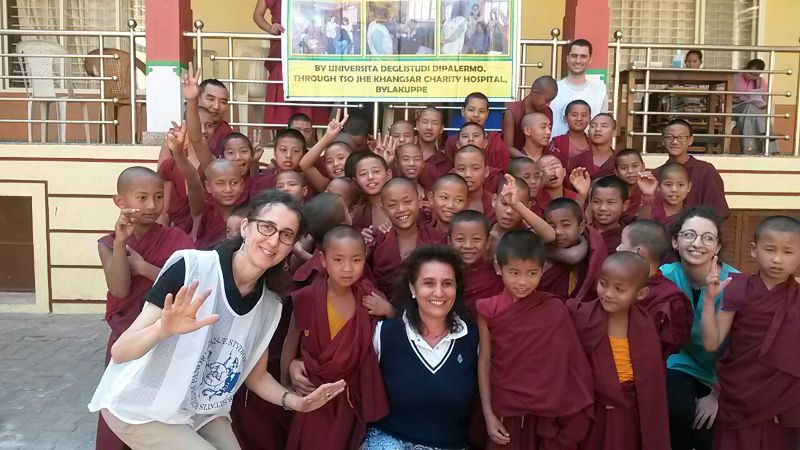 Due docenti universitari di Sciacca impegnati in una missione scientifico/umanitaria presso un insediamento di profughi tibetani in India