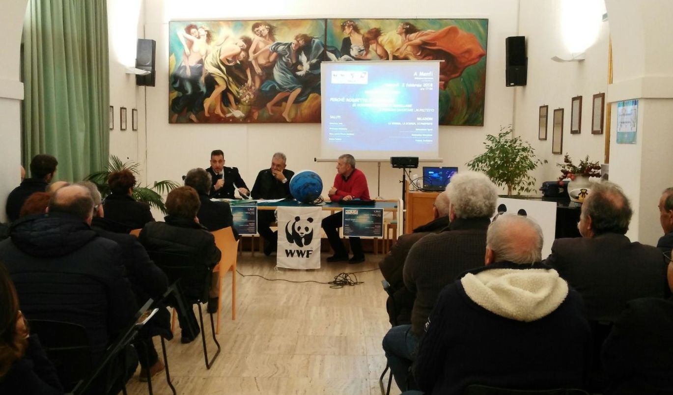 A Menfi il duro attacco del Wwf alla pesca del novellame: "Sta impoverendo il nostro mare"