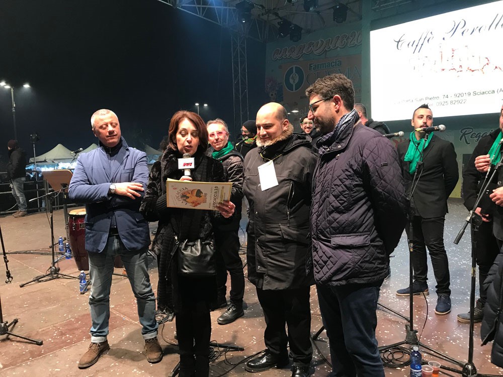 "Cuoco delle due Sicilie", riconoscimento sul palco del Carnevale allo chef Accursio Craparo