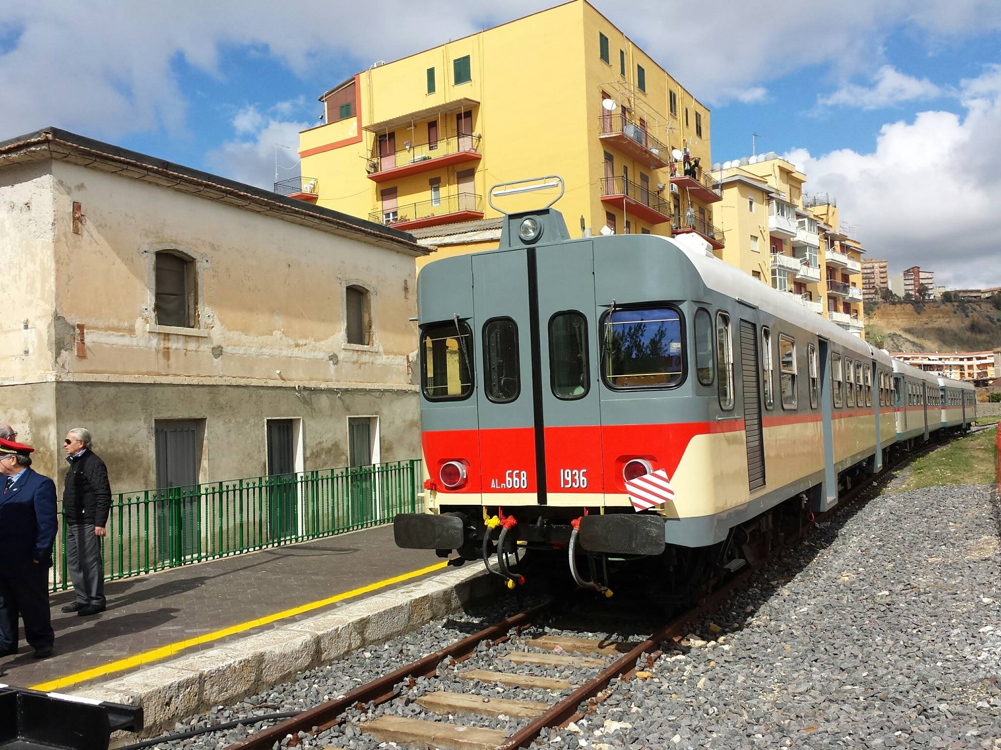 Elettrificazione binari degli ultimi 600 metri della "Ferrovia dei Templi", arriverà a Porto Empedocle Succursale