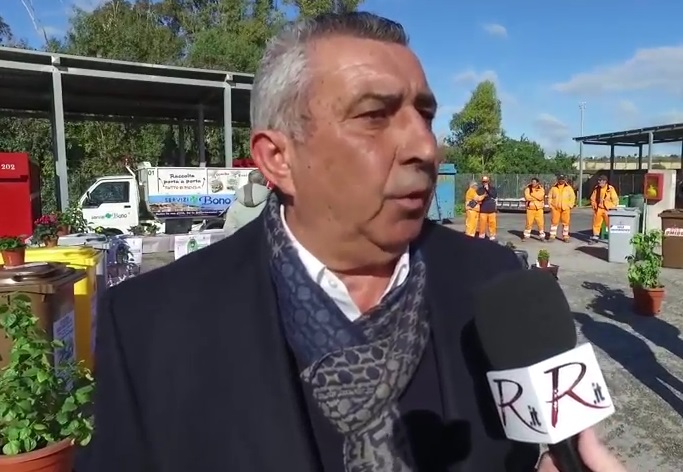 Rifiuti. L'impresa preoccupata: "Differenziata in ritardo? I cittadini non ci aiutano"