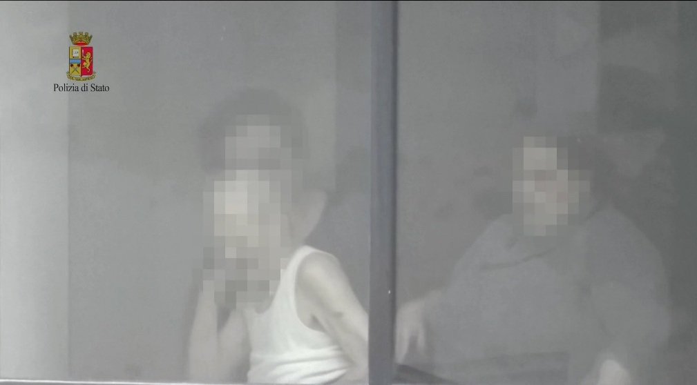 Arrestate due badanti a Trapani, picchiavano e minacciavano un' anziana