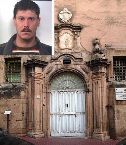 Si scaglia contro i militari che si erano recati nella sua abitazione per un controllo, arrestato il margheritese Saladino