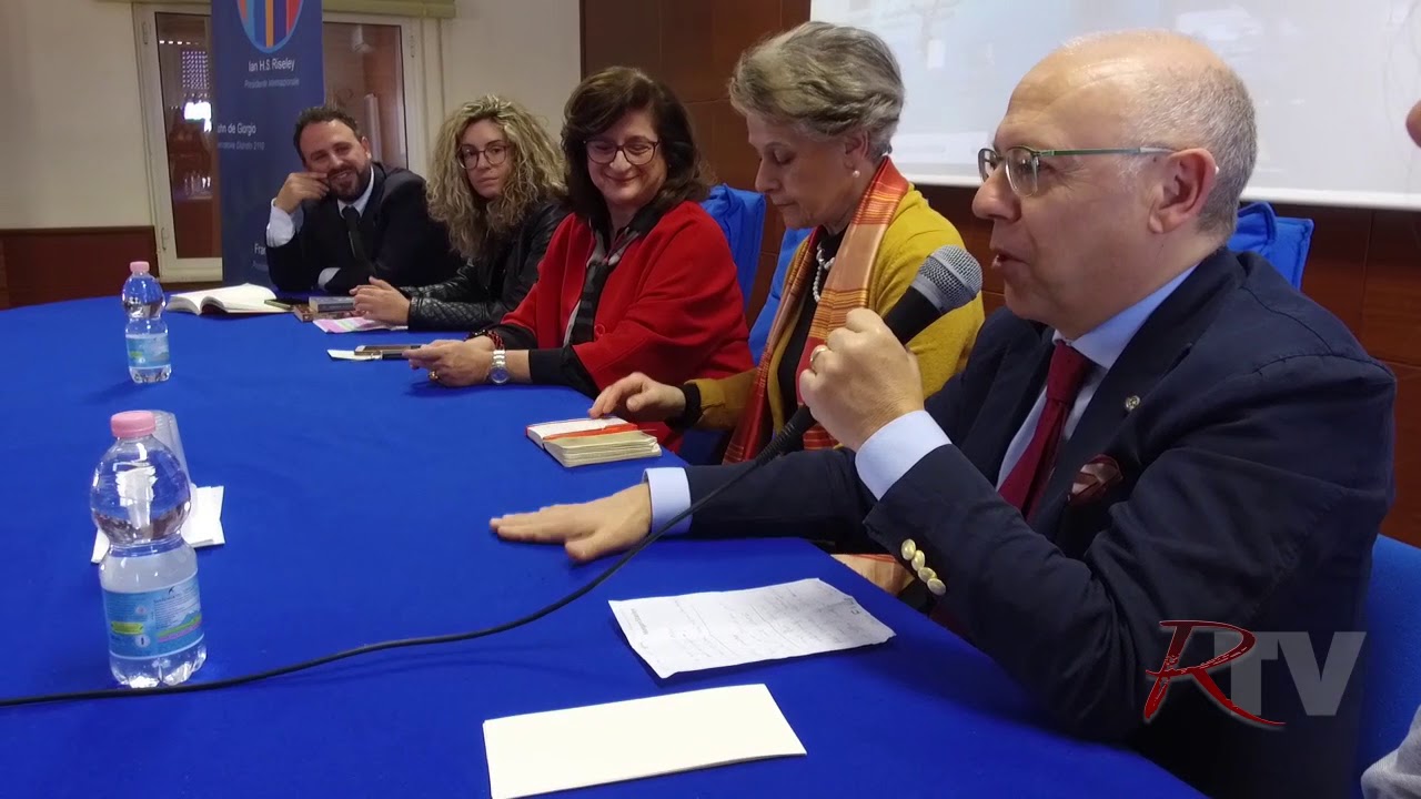 Simonetta Agnello Hornby: "Parlare agli studenti in una scuola e' il miglior posto dove presentare i miei libri"