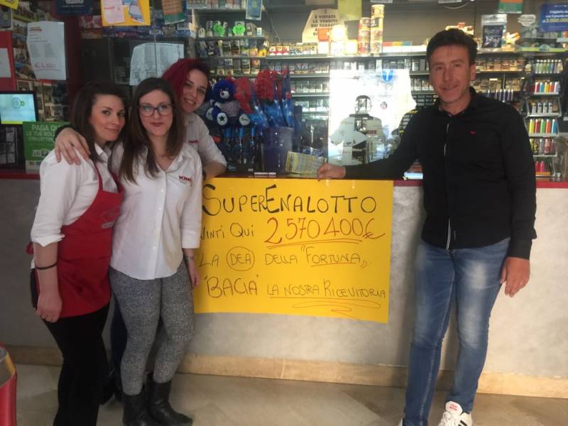 Superenalotto: vincita "superstar" a Castelvetrano. Ignoto fortunato incassa 2,5 milioni di euro