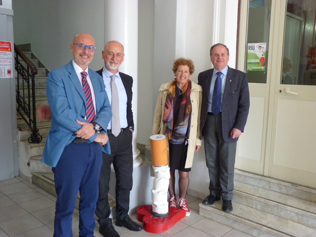 Installazione contro il fumo alla "Cittadella della Salute", presto cloni dell'opera anche nei presidi ospedalieri