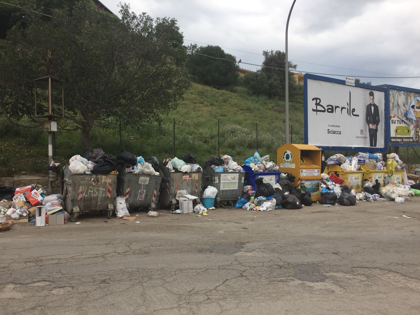 Avvio non compatto del "porta a porta" alla Perriera, disservizi e cassonetti di prossimita' ancora nel quartiere