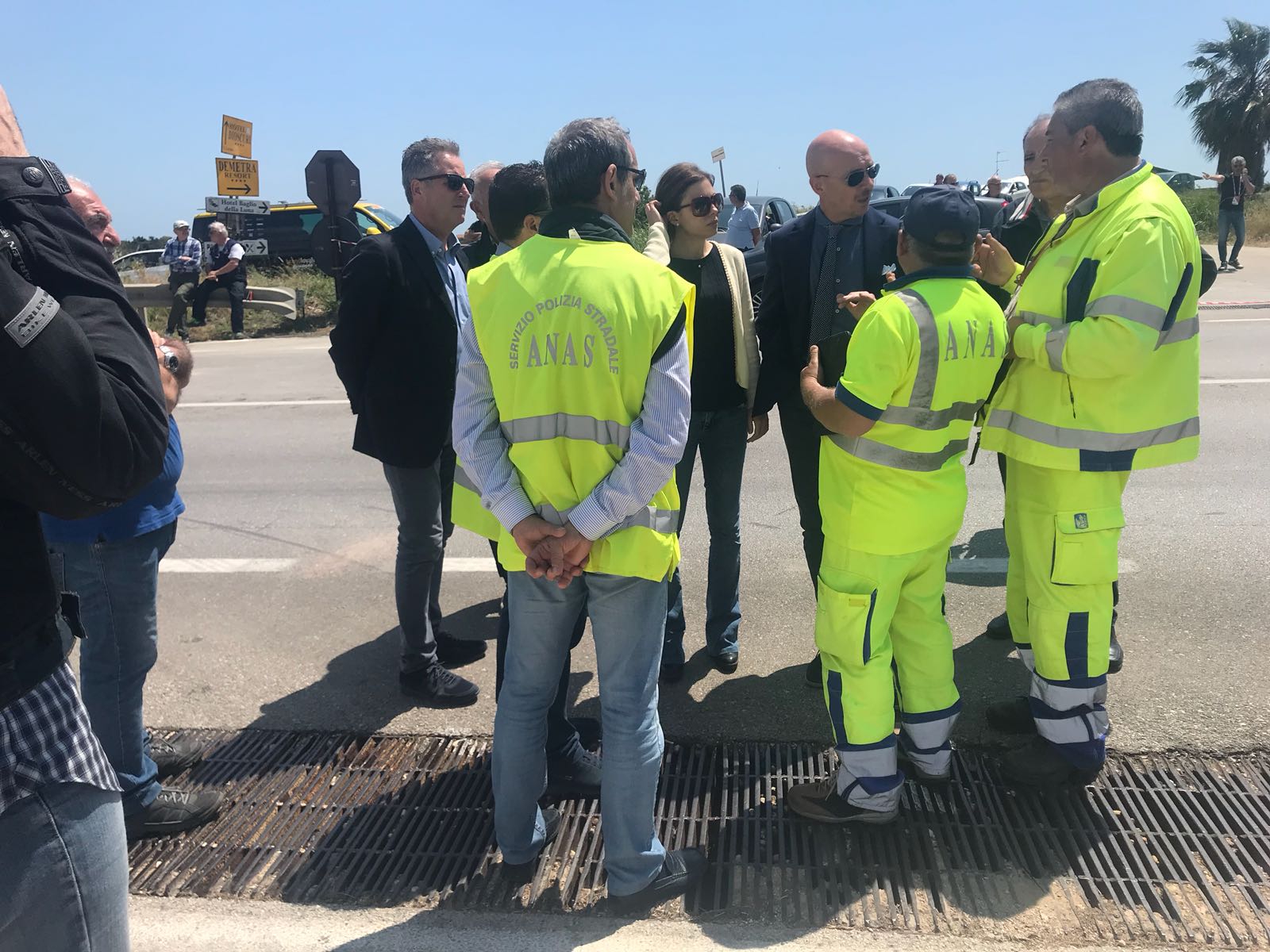 Incidente al Giro d'Italia, arrestato l'investitore del commissario di gara in coma