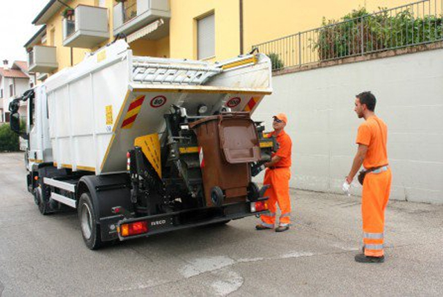 Due giorni di sciopero dei lavoratori impegnati a Sciacca nella raccolta dei rifiuti