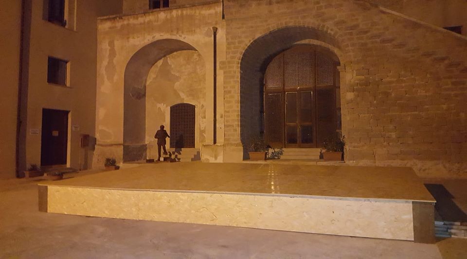 Spettacolo teatrale trasferito poche ore prima di andare in scena, area esterna del Fazello inagibile