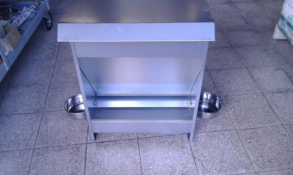 In arrivo a Sciacca 10 dispenser per assicurare cibo ai cani randagi