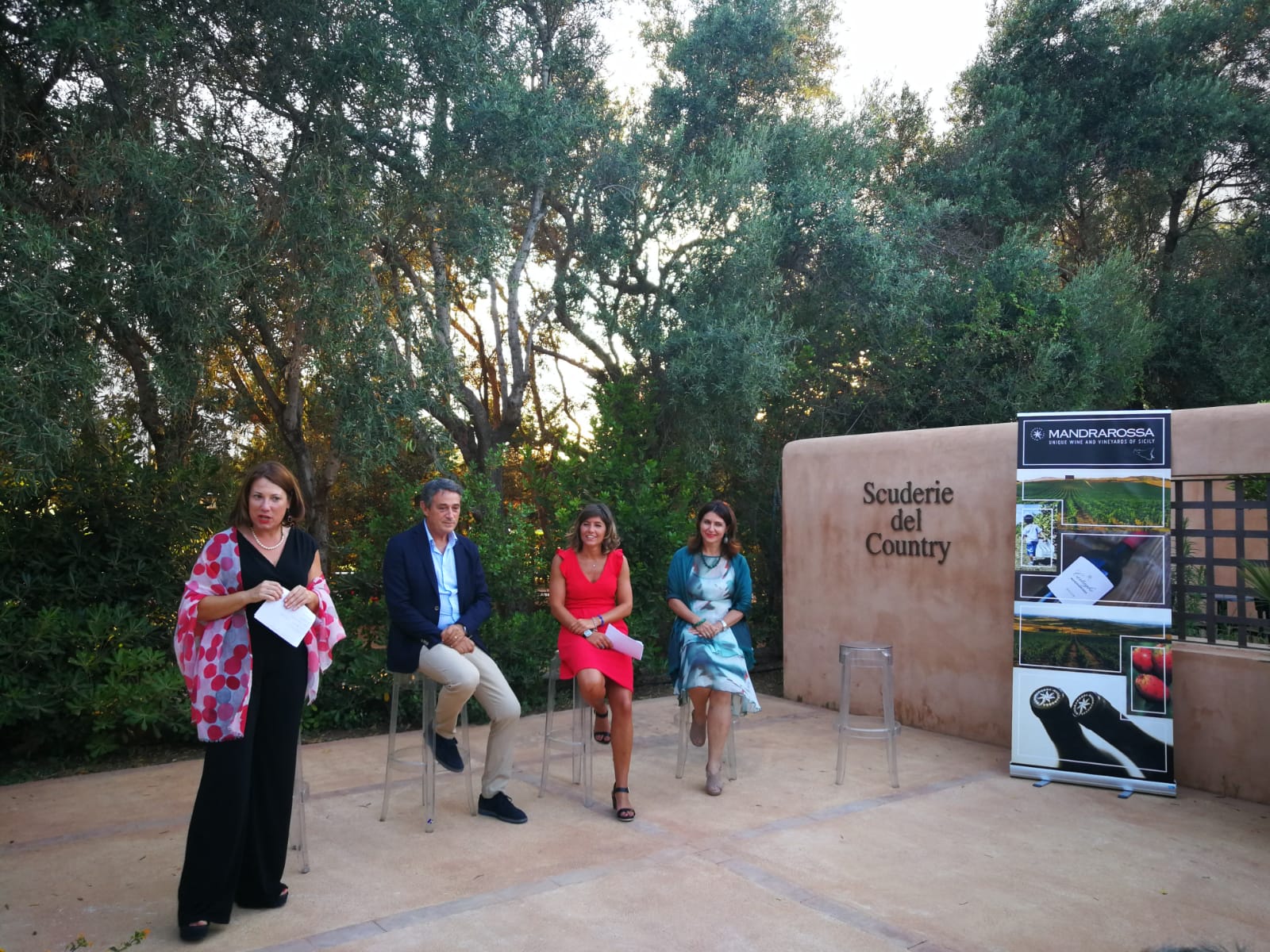 Presentata al Country Time Club di Palermo la settima edizione del Mandrarossa Vineyard Tour
