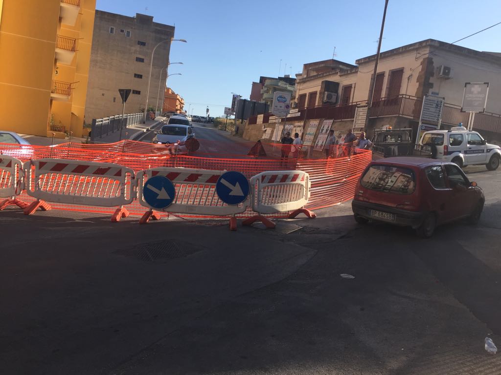 Ancora cantieri in citta', transennata via Amendola domani iniziano i lavori di ripristino