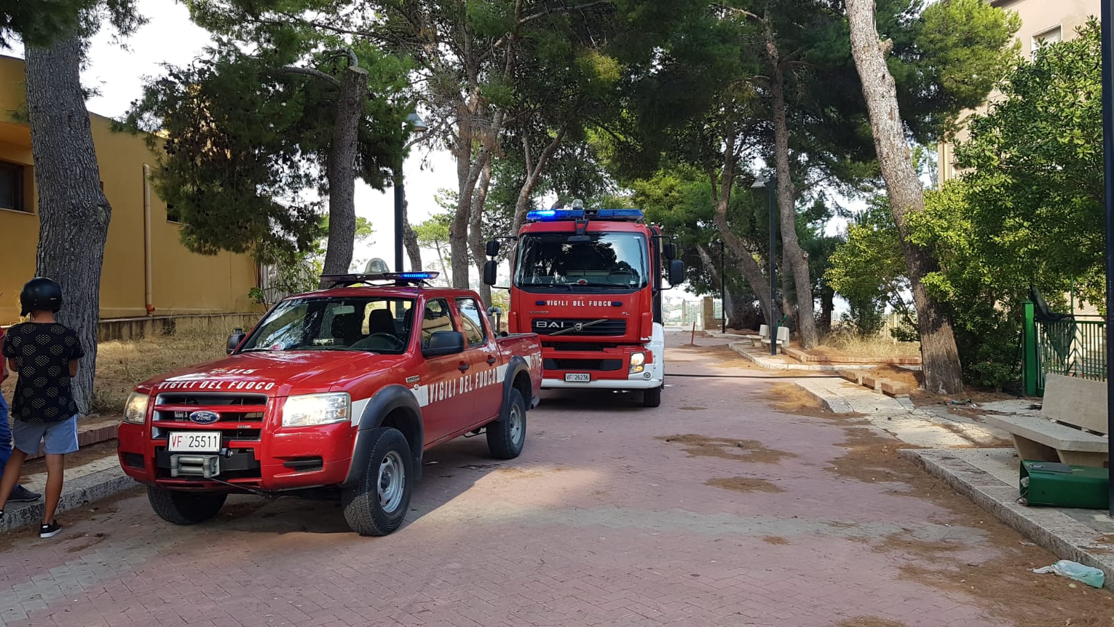 Per l'incendio alle Terme i carabinieri cercano tre giovanissimi