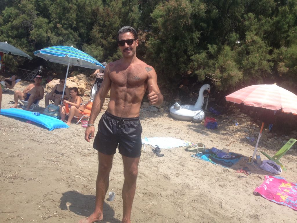 Vacanze al mare a Sciacca per l'ex tronista Daniele Interrante