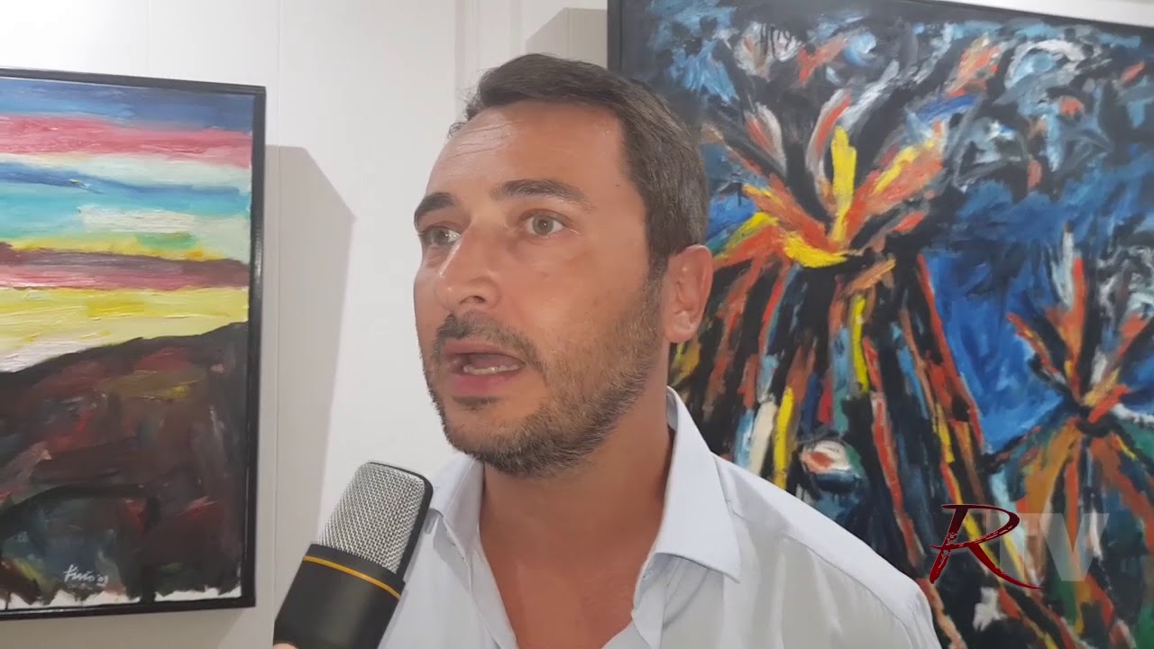 Francesca Valenti: "Ho chiesto agli assessori di dimettersi e la verifica continua". Michele Catanzaro: "Il Pd resta al fianco del sindaco"
