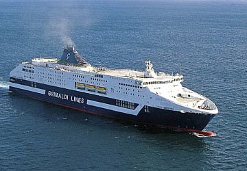 Incendio su una nave partita da Palermo e diretta a Livorno, nessun ferito