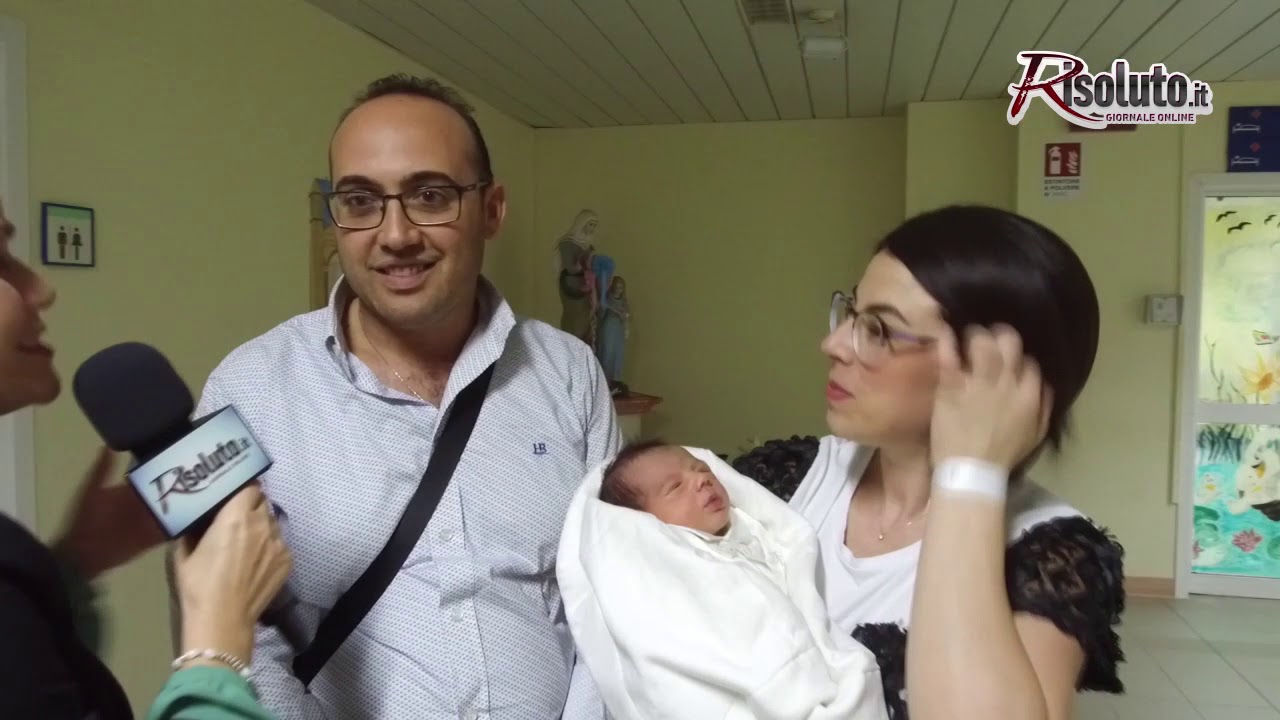 Parto d'emergenza per una donna margheritese, bimbo viene alla luce in casa come una volta (Video)
