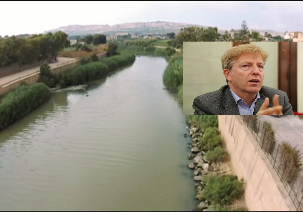 Il  monito del sindaco Firetto: "Allontanarsi dalle vicinanze del letto del fiume Akragas, è a rischio esondazione"