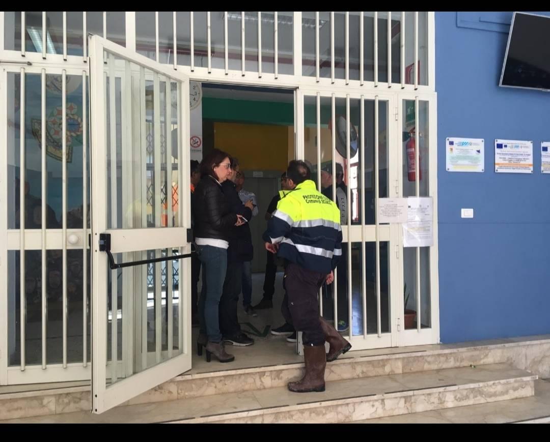 Sopralluogo in corso negli edifici scolastici di Sciacca, nel pomeriggio la decisione sulla apertura domani delle scuole