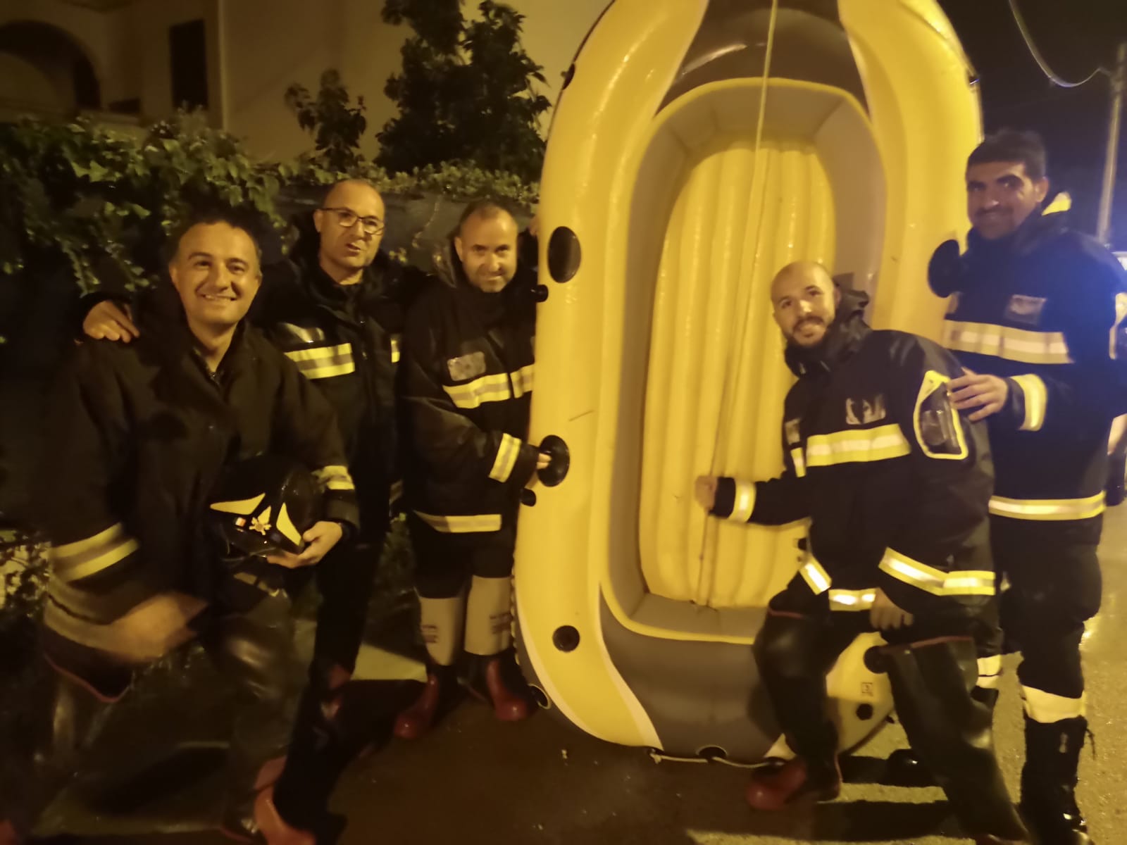 Gli eroi del gommone, il racconto del salvataggio di una coppia belga in grandi difficoltà a Lido Fiori