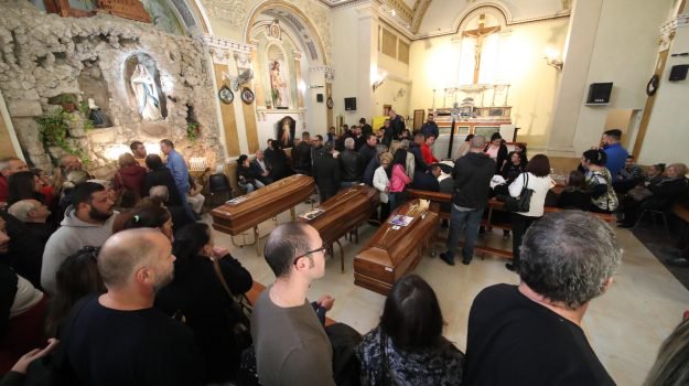 Domani l'ultimo saluto di Palermo alla famiglia Giordano, sara' lutto cittadino
